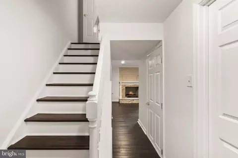Entry Way - 9507 Burdett Rd, Burke, VA 22015 photo 3 of 3
