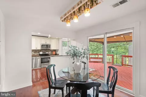 Dining - 9507 Burdett Rd, Burke, VA 22015 photo 4 of 4