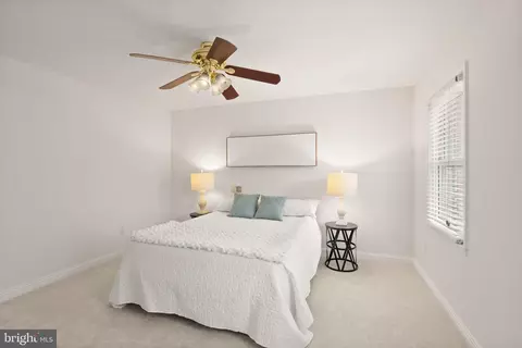 Bedroom - 9507 Burdett Rd, Burke, VA 22015 photo 3 of 8