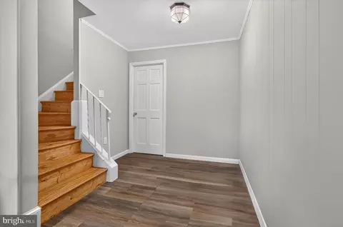 Entry Way - 7026 Leebrad St, Springfield, VA 22151 photo 4 of 4