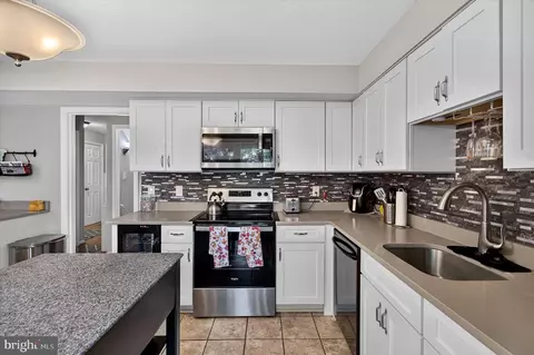 Kitchen - 7026 Leebrad St, Springfield, VA 22151 photo 3 of 5