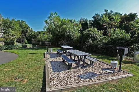 Exterior - 1581 Spring Gate Dr #5207, Mclean, VA 22102 photo 4 of 5