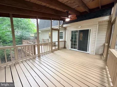Exterior - 8853 Applecross Ln, Springfield, VA 22153 photo 5 of 8