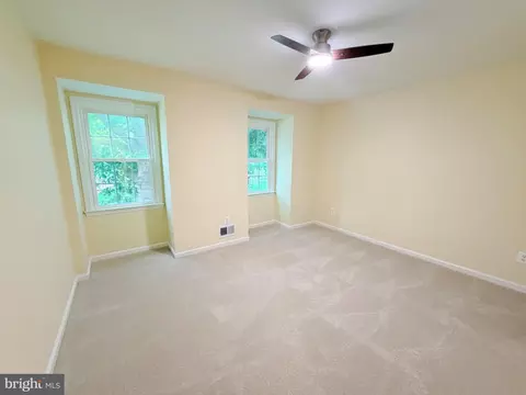 Bedroom - 8853 Applecross Ln, Springfield, VA 22153 photo 5 of 7