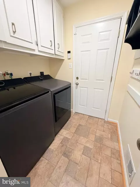 Other - 8853 Applecross Ln, Springfield, VA 22153 photo 2 of 5