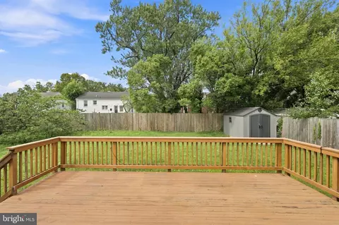 Exterior - 6106 Clearbrook Dr, Springfield, VA 22150 photo 2 of 3
