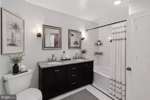 Bath - 5905 Noblestown Rd #F, Springfield, VA 22152 photo 1 of 2