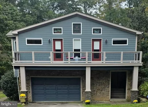 6321 Sydney Rd, Fairfax Station, VA 22039