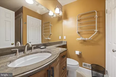 Bath - 9019 Golden Leaf Ct, Springfield, VA 22153 photo 1 of 3