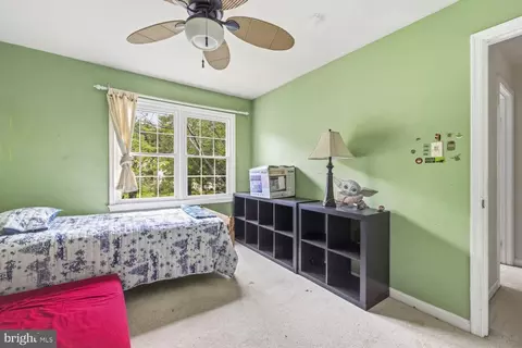 Bedroom - 9019 Golden Leaf Ct, Springfield, VA 22153 photo 6 of 6