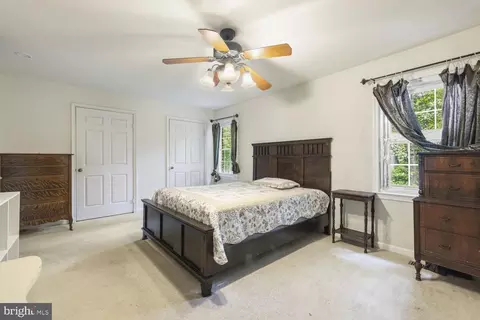 Bedroom - 9019 Golden Leaf Ct, Springfield, VA 22153 photo 2 of 6