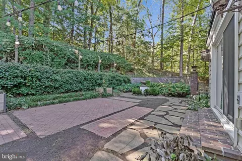 Exterior - 7845 Old Dominion Dr, Mclean, VA 22102 photo 5 of 16