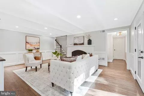 Living - 7845 Old Dominion Dr, Mclean, VA 22102 photo 4 of 6