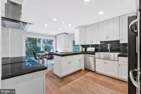 Kitchen - 7845 Old Dominion Dr, Mclean, VA 22102 photo 4 of 5