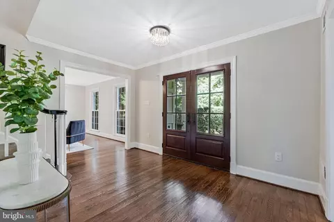 Entry Way - 7845 Old Dominion Dr, Mclean, VA 22102 photo 1 of 10