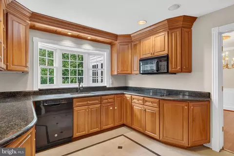 Kitchen - 7922 Journey Ln, Springfield, VA 22153 photo 2 of 4