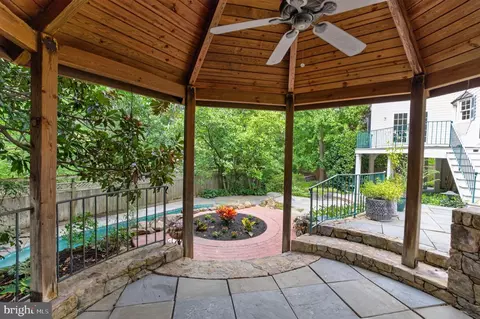 Exterior - 7922 Journey Ln, Springfield, VA 22153 photo 6 of 11