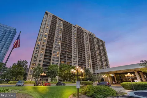 3701 S George Mason Dr #1602, Falls Church, VA 22041