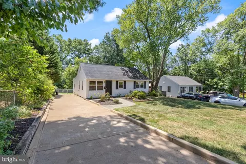 7315 Friden Dr, Falls Church, VA 22043