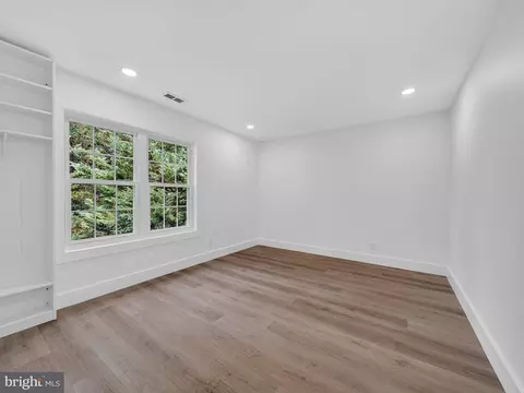 Bedroom - 7680 Tremayne Pl #311, Mclean, VA 22102 photo 1 of 6