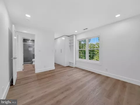 Bedroom - 7680 Tremayne Pl #311, Mclean, VA 22102 photo 5 of 6