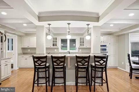 Kitchen - 1825 Dalmation Dr, Mclean, VA 22101 photo 2 of 8