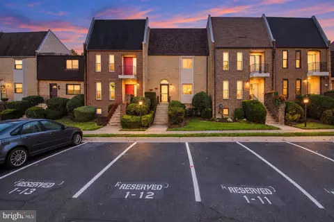 1711 Tyvale Ct, Vienna, VA 22182