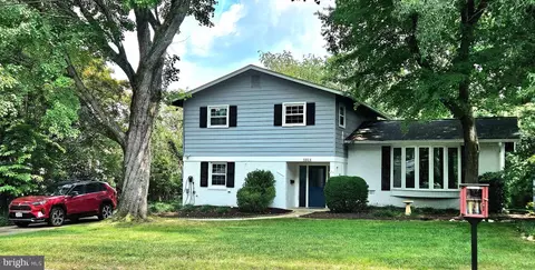 3803 Tall Oak Ct, Annandale, VA 22003