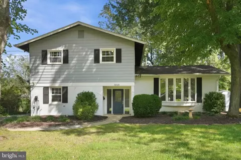 3803 Tall Oak Ct, Annandale, VA 22003