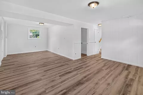 Living - 5502 Aldrich, Springfield, VA 22151 photo 4 of 4