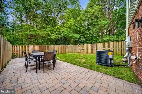 Exterior - 9735 Lakepointe Dr, Burke, VA 22015 photo 3 of 7
