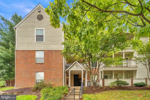 3901 Penderview Dr #1502, Fairfax, VA 22033
