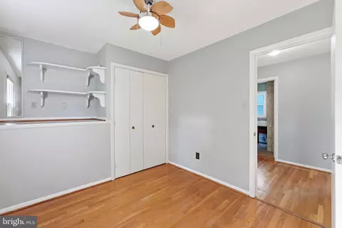 Bedroom - 6800 Ava St, Springfield, VA 22152 photo 3 of 6