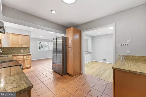 Entry Way - 6800 Ava St, Springfield, VA 22152 photo 1 of 1