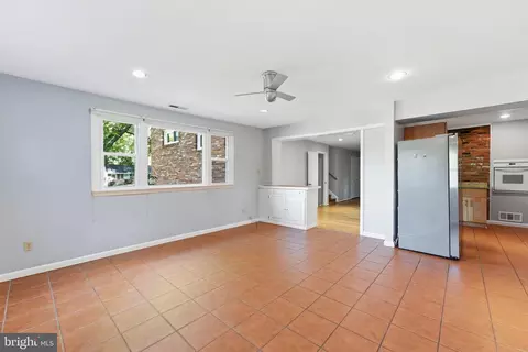 Living - 6800 Ava St, Springfield, VA 22152 photo 10 of 12