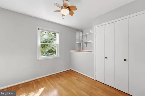 Bedroom - 6800 Ava St, Springfield, VA 22152 photo 2 of 6