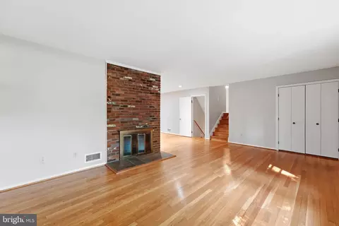 Living - 6800 Ava St, Springfield, VA 22152 photo 4 of 12