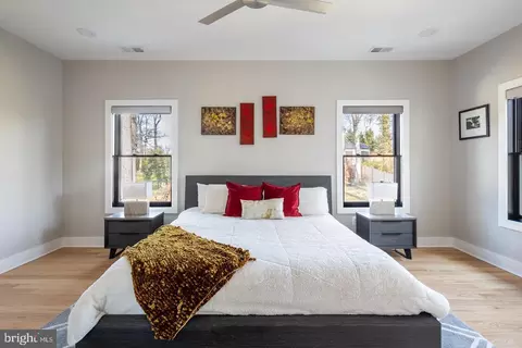 Bedroom - 6884 Churchill Rd, Mclean, VA 22101 photo 6 of 7