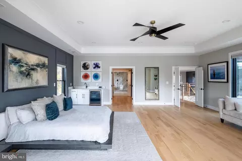 Bedroom - 6884 Churchill Rd, Mclean, VA 22101 photo 4 of 7