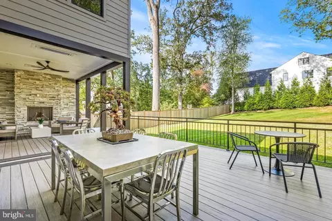 Exterior - 6884 Churchill Rd, Mclean, VA 22101 photo 7 of 13