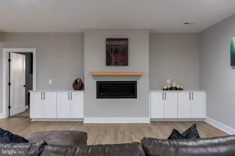 Living - 6884 Churchill Rd, Mclean, VA 22101 photo 4 of 4