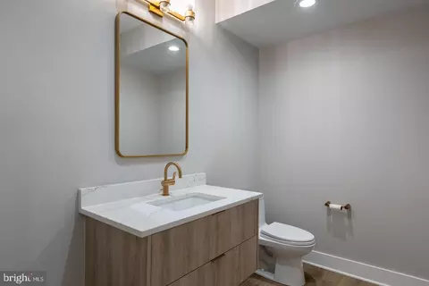 Bath - 6884 Churchill Rd, Mclean, VA 22101 photo 6 of 6