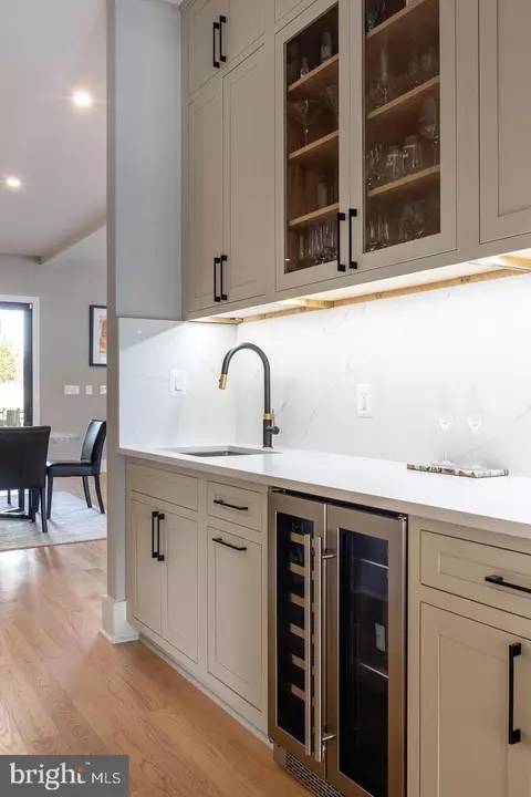 Kitchen - 6884 Churchill Rd, Mclean, VA 22101 photo 4 of 6