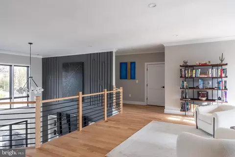 Entry Way - 6884 Churchill Rd, Mclean, VA 22101 photo 13 of 19