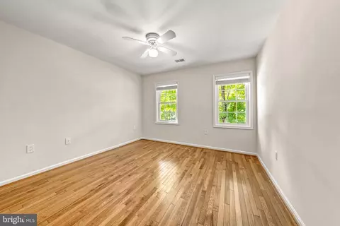 Bedroom - 1623 Linway Park Dr, Mclean, VA 22101 photo 5 of 6