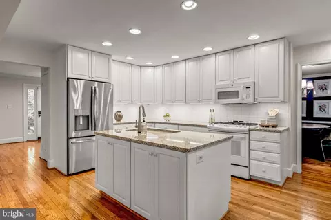 Kitchen - 1623 Linway Park Dr, Mclean, VA 22101 photo 1 of 4