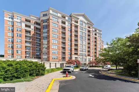 11760 Sunrise Valley Dr #809, Reston, VA 20191