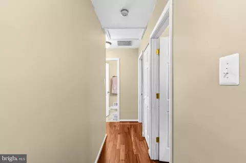 Entry Way - 5602 Sutherland Ct, Burke, VA 22015 photo 2 of 3