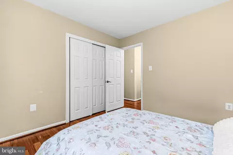 Bedroom - 5602 Sutherland Ct, Burke, VA 22015 photo 2 of 8