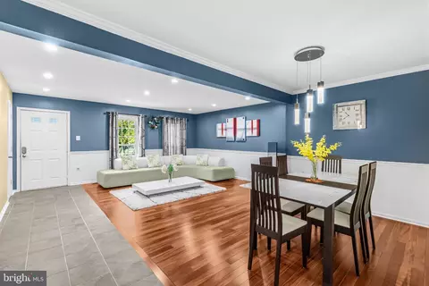 Entry Way - 5602 Sutherland Ct, Burke, VA 22015 photo 1 of 3
